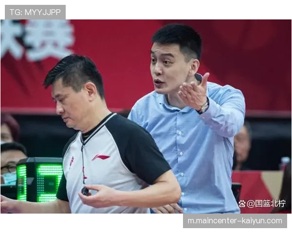 赵继伟赛后膝盖出现不适反应 医疗团队确认为硬伤不影响后续比赛