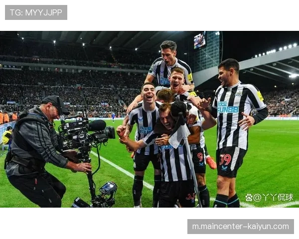 纽卡斯尔比赛风格极其开放 近10场7场总进球超3球 纽卡斯尔比赛风格极其开放 近10场7场总进球超3球